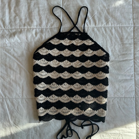 5/$50 🌷🌼🌿 ZARA Crochet Lace Open Back Halter Top size M - Picture 3 of 5